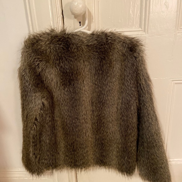 HM faux fur coat. Size 4 - Picture 3 of 3